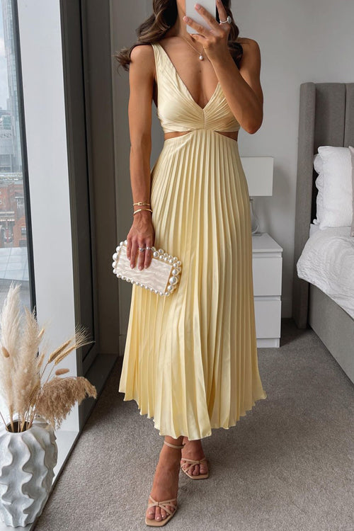 Beauty Dress – Pleated Dress for Occasions